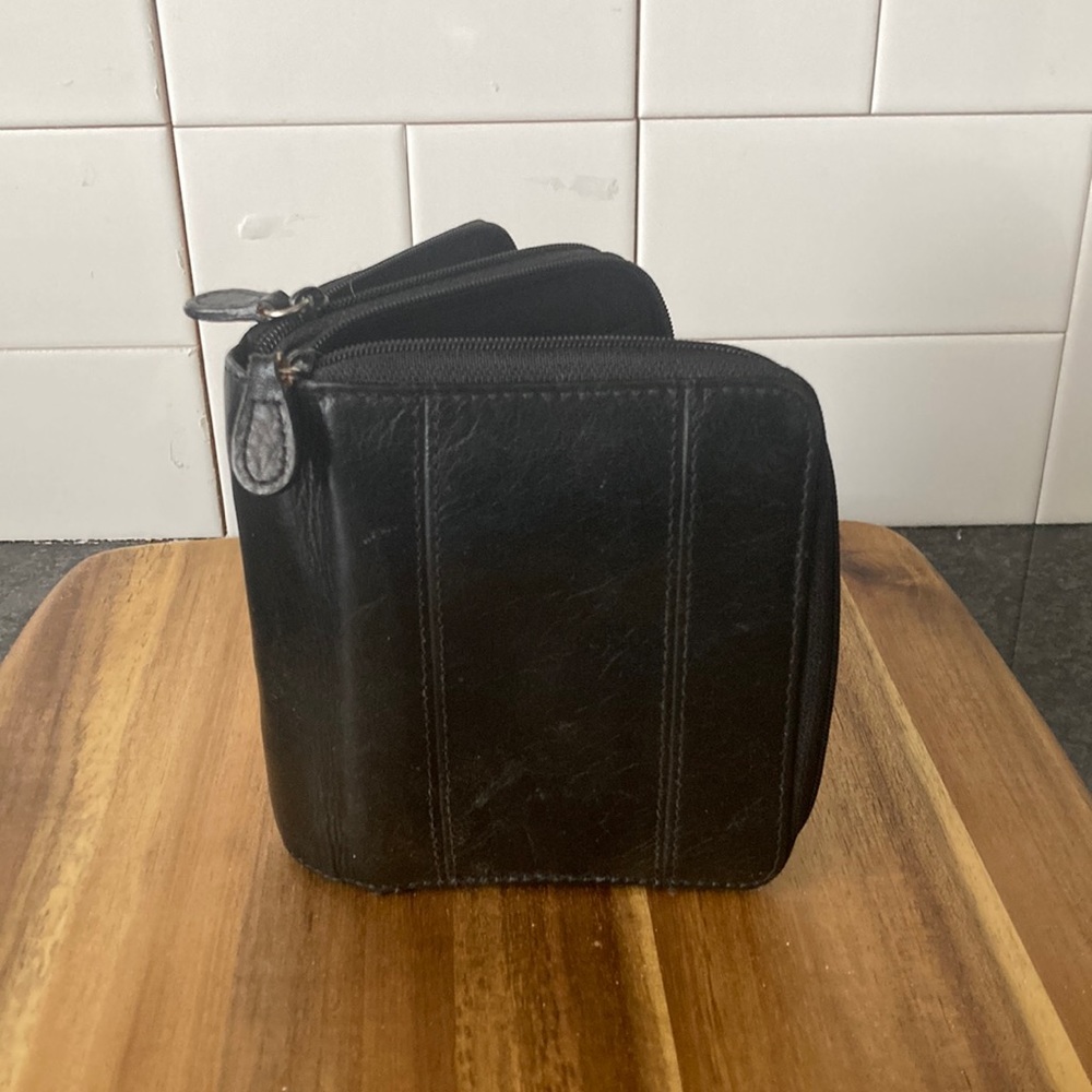 Wilson’s Leather wallet